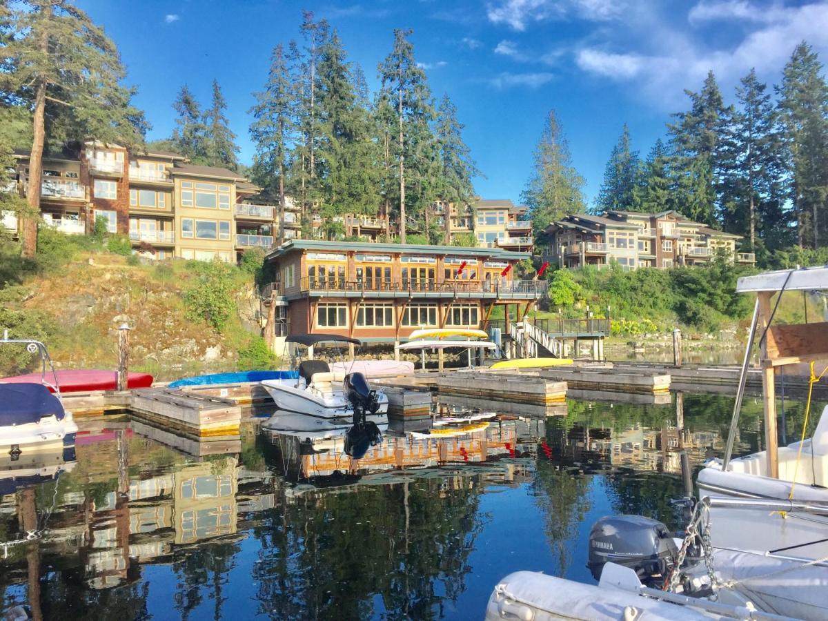 Painted Boat Resort Spa And Marina Madeira Park المظهر الخارجي الصورة